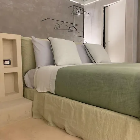 Suitecota24 Piscina E Pensionat 4*