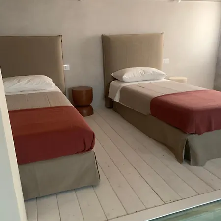 Suitecota24 Piscina E Pensión Lecce