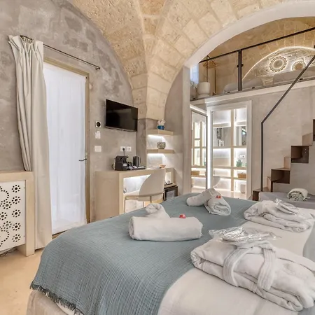 Suitecota24 Piscina E Πανσιόν 4*
